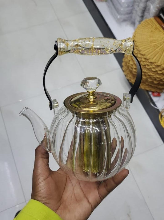 Théière en verre avec infuseur
