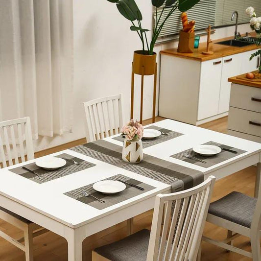 6 pièces de sous-verres en PVC plus un chemin de table