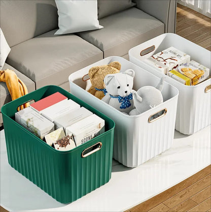 Panier de rangement avec couvercle