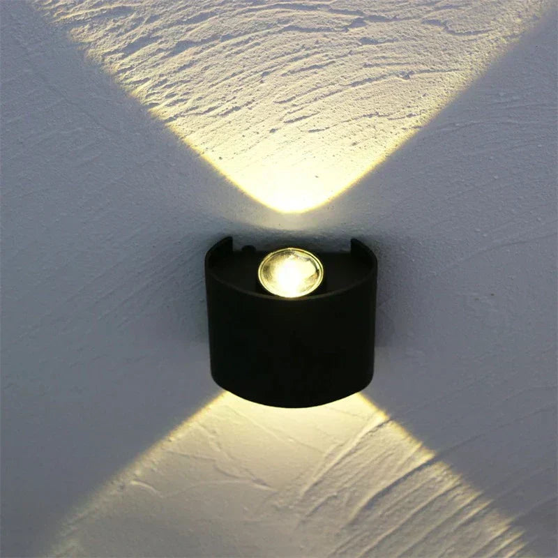 Floroux - Lampe murale LED élégante pour usage extérieur