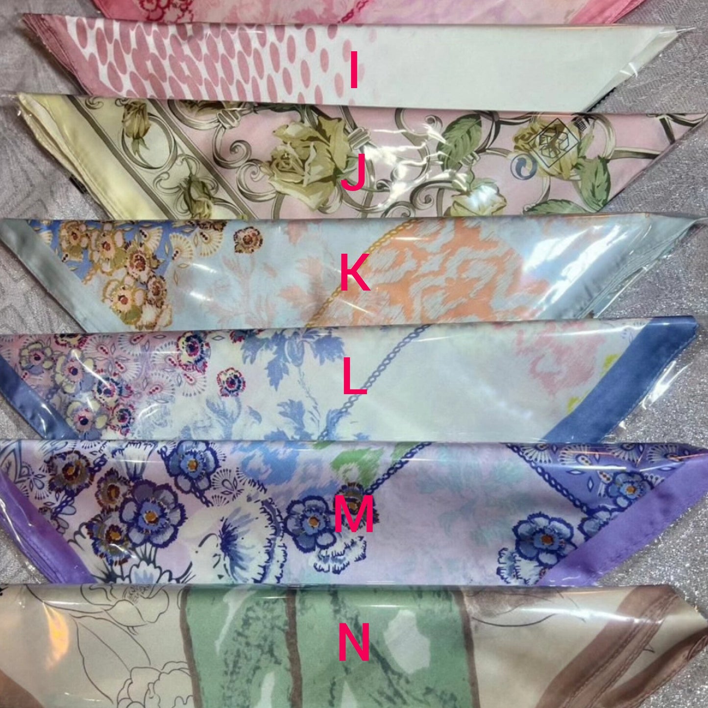 Étole carrée en soie