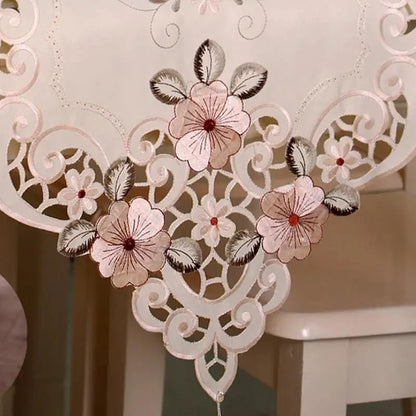 Floroux - Chemin de table en dentelle classique