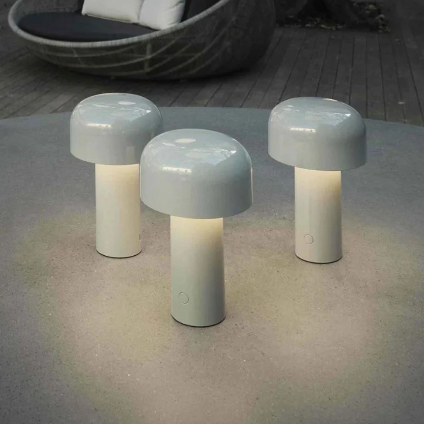 Floroux de Table Design Champignon - Le Phare Champignon en Verre et Métal | Éclairage Élégant et Moderne