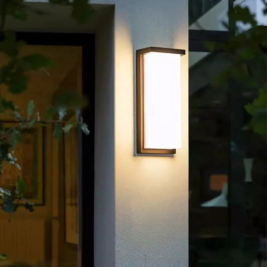 Floroux – Modernes lumières murales LED extérieures