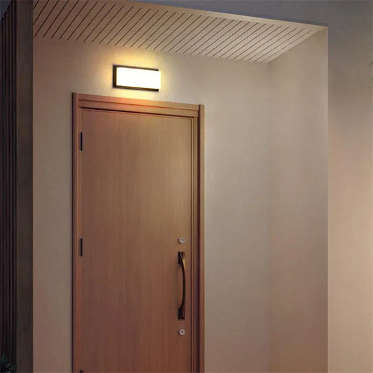Floroux | Applique murale extérieure LED élégante avec une touche moderne