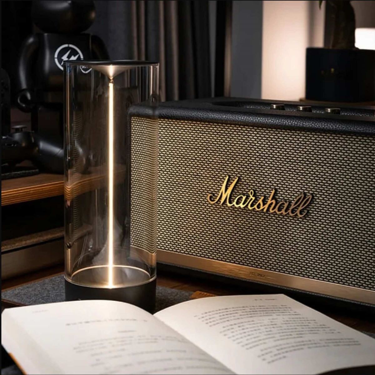 Floroux - Lampe de table élancée et moderne pour un éclat sophistiqué