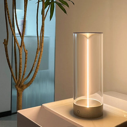 Floroux - Lampe de table élancée et moderne pour un éclat sophistiqué