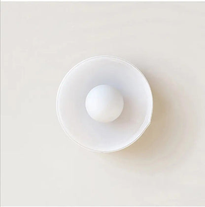 Élégance Nordique - La lampe de plafond GlassGlow pour Votre Maison