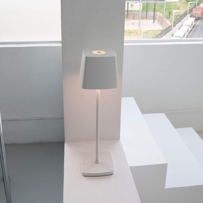 Lampe LED carrée en aluminium