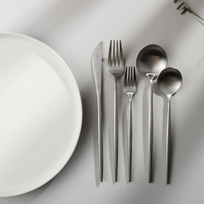 Ensemble de Couverts Minimaliste de Luxe – 20 pièces, Titane & Acier Inoxydable