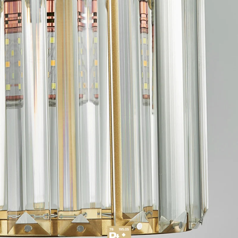 ÉclatCristal - Suspension en Cristal Élégante