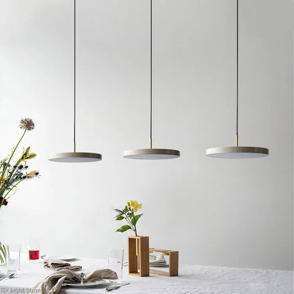 ScandiLume – Lampes suspendues design scandinave élégant