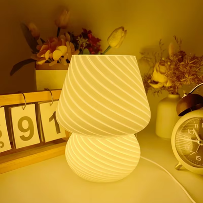MushAura | Lampe de table LED inspirée du vintage à motifs de champignon