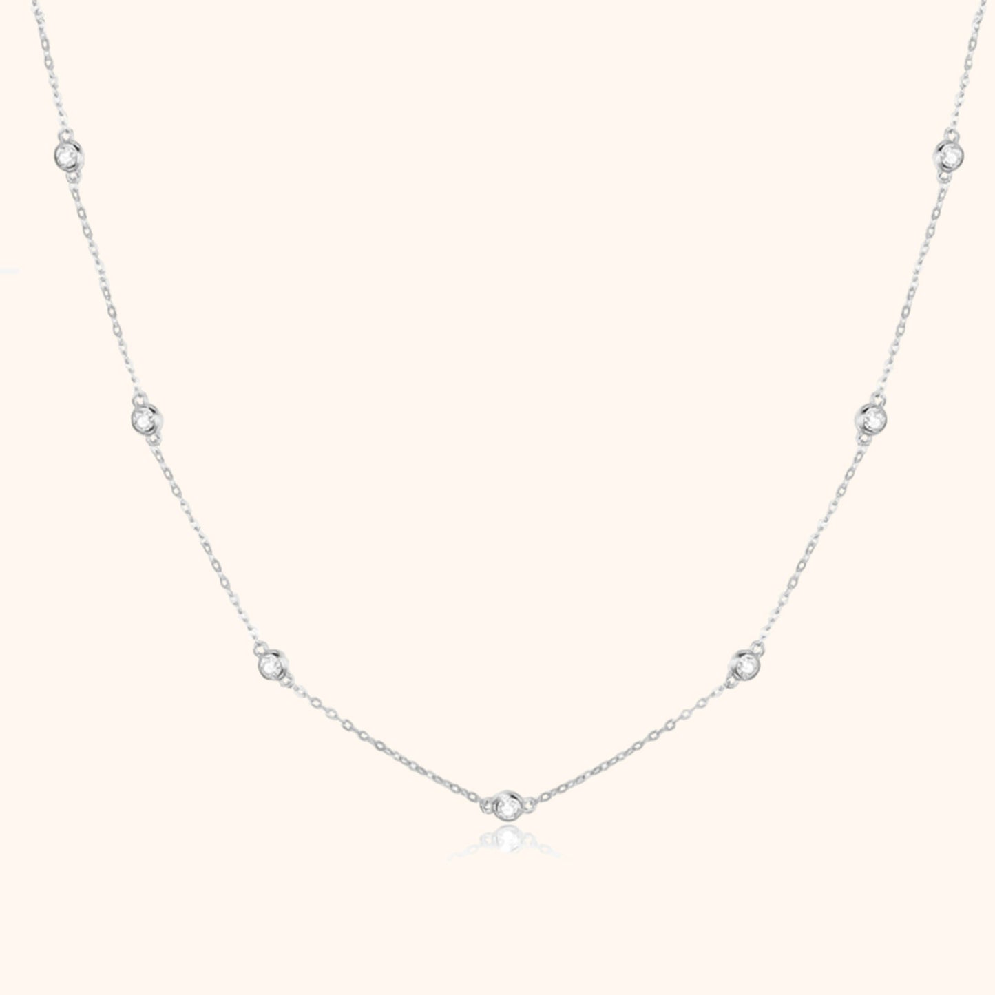 Collier Élégant Elara Zirconium pour un Look Raffiné
