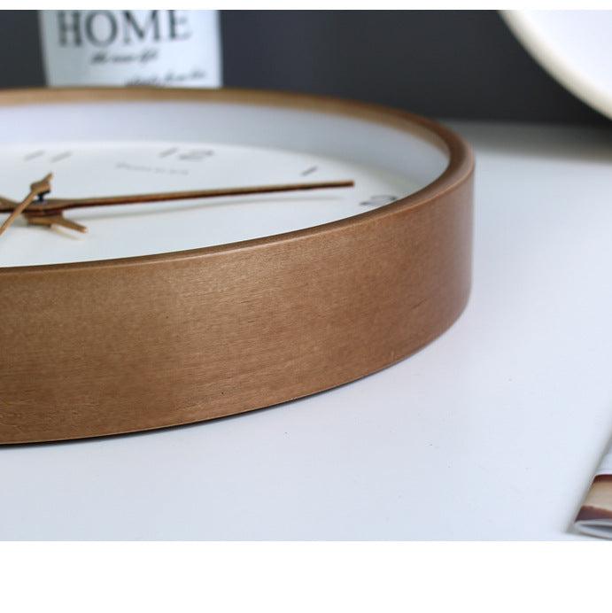 Horloge murale analogique en bois massif simple pour la maison - intemporelle et élégante !