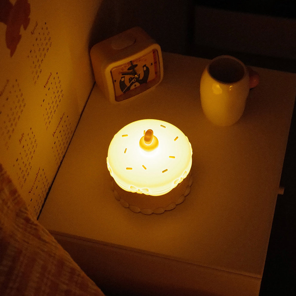 Lampe de nuit LED gâteau d'anniversaire en silicone squishy - Cadeau parfait pour les enfants et les filles
