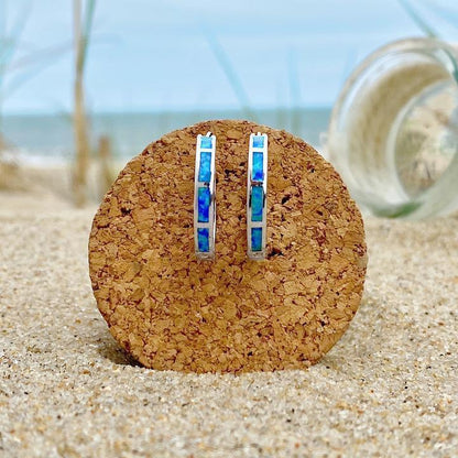 Boucles d'oreilles élégantes Mareva en argent luxe et opale scintillant - Un bijou océanique