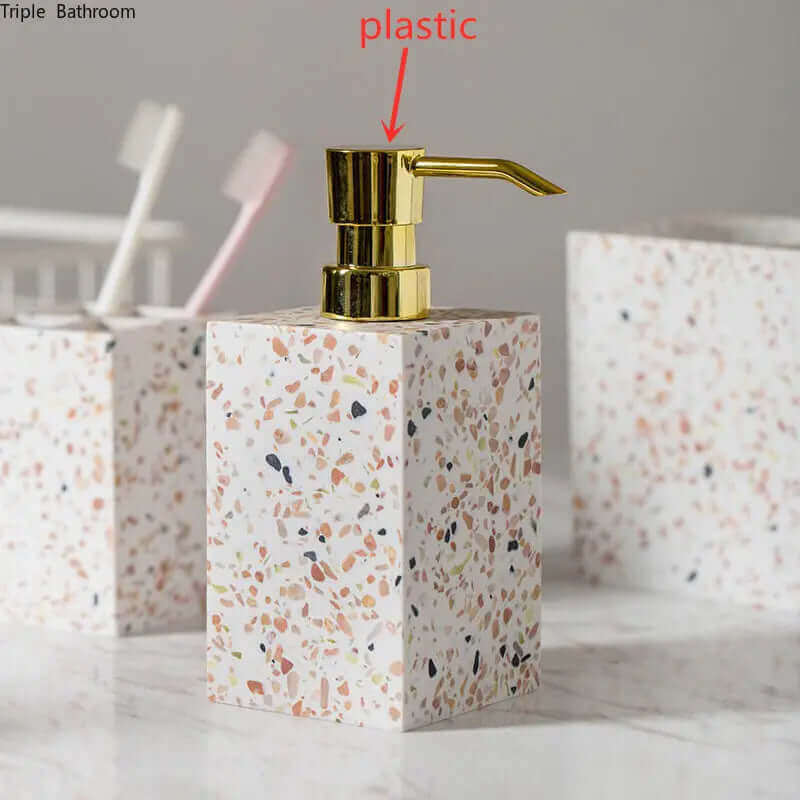 Accessoires de salle de bain en terrazzo orange
