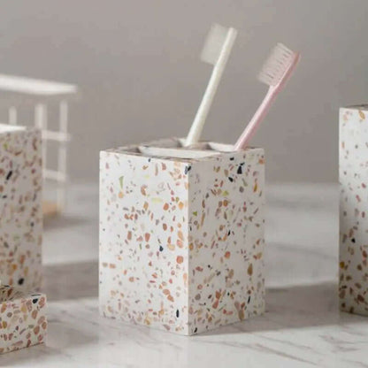 Accessoires de salle de bain en terrazzo orange