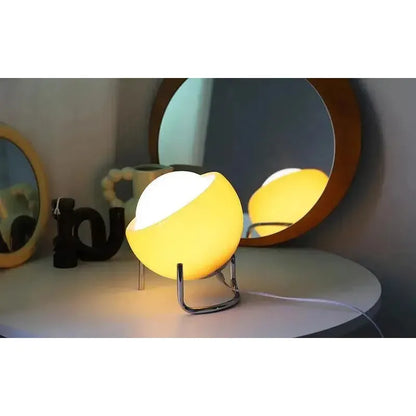 Lampe de table nordique orange rétro
