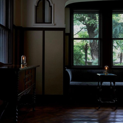 FlameGlow – Solution d'éclairage portable élégante avec chargement sans fil