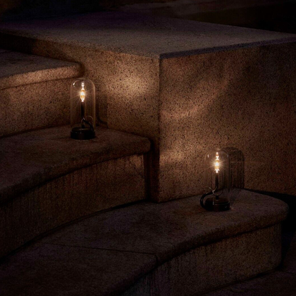 FlameGlow – Solution d'éclairage portable élégante avec chargement sans fil