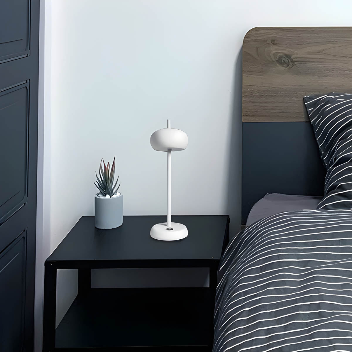 Floroux – Lampe de table moderne et élégante pour une lumière chaude et accueillante
