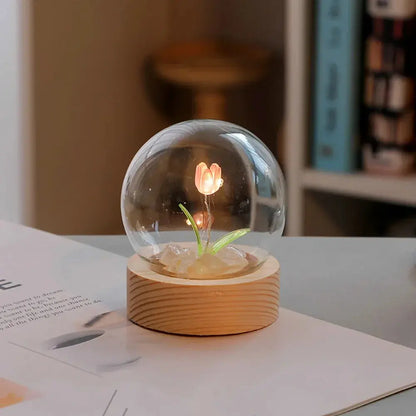 ÉclatTulipe - Lampe de Nuit Faite à la Main en Verre