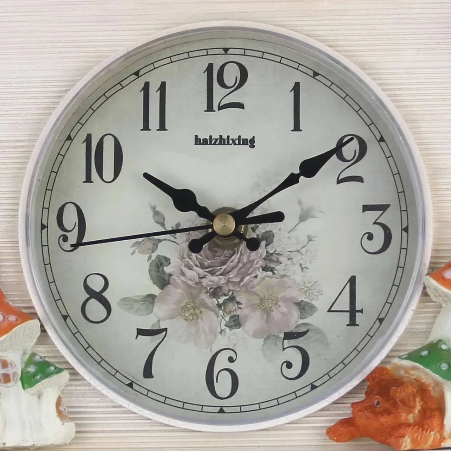 Horloge à coucou enchanteur avec écureuil - Une touche de nature dans votre maison