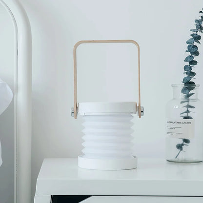 LumièreVoyage – Lampe de Bureau LED Compacte avec Fonction Dimming