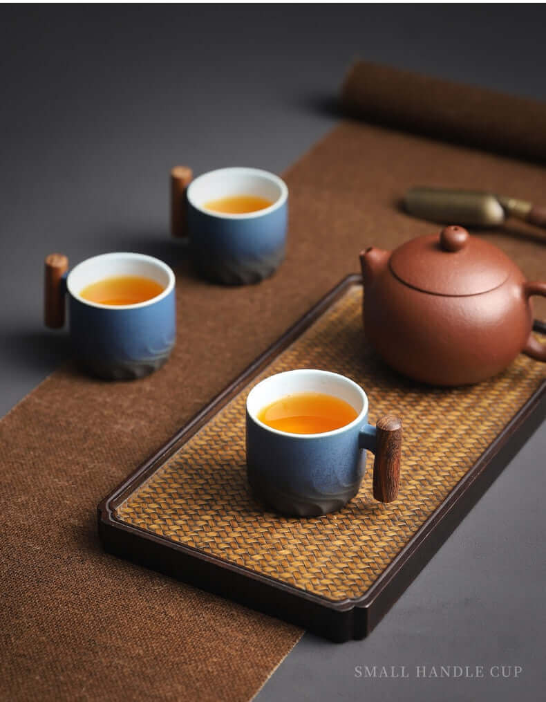 Ensemble de tasses en céramique inspirées du Japon rétro