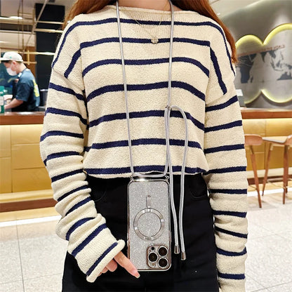 Coque de strap croisé en paillettes MagSafe de luxe pour iPhone 15, couvercle TPU avec charge sans fil électroplate et sangle.