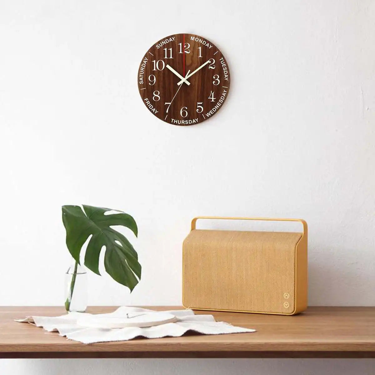 GlowClock – Luxe Horloge Mural en Bois avec Éclairage Nocturne