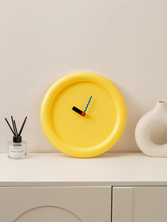 EpeiusHome – Horloge Mur Memphis pour Espaces Élégants