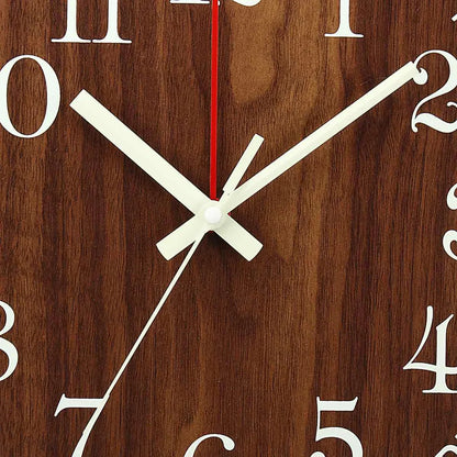 GlowClock – Luxe Horloge Mural en Bois avec Éclairage Nocturne