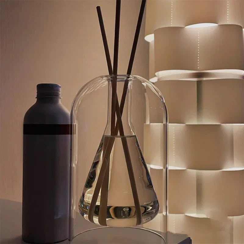 Diffuseur d'aromathérapie en verre pour huiles essentielles et bâtonnets en rotin – Parfum d'ambiance moderne pour décoration intérieure élégante