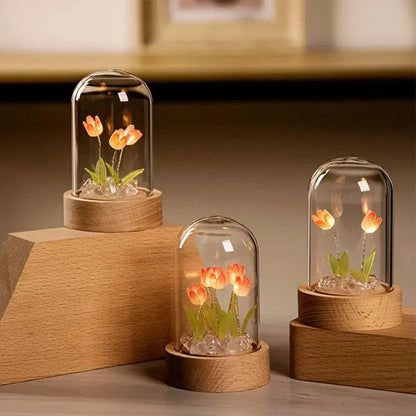 ÉclatTulipe - Lampe de Nuit Faite à la Main en Verre