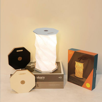 Lampe de nuit LED en bois rotatif