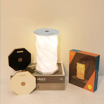 Lampe de nuit LED en bois rotatif