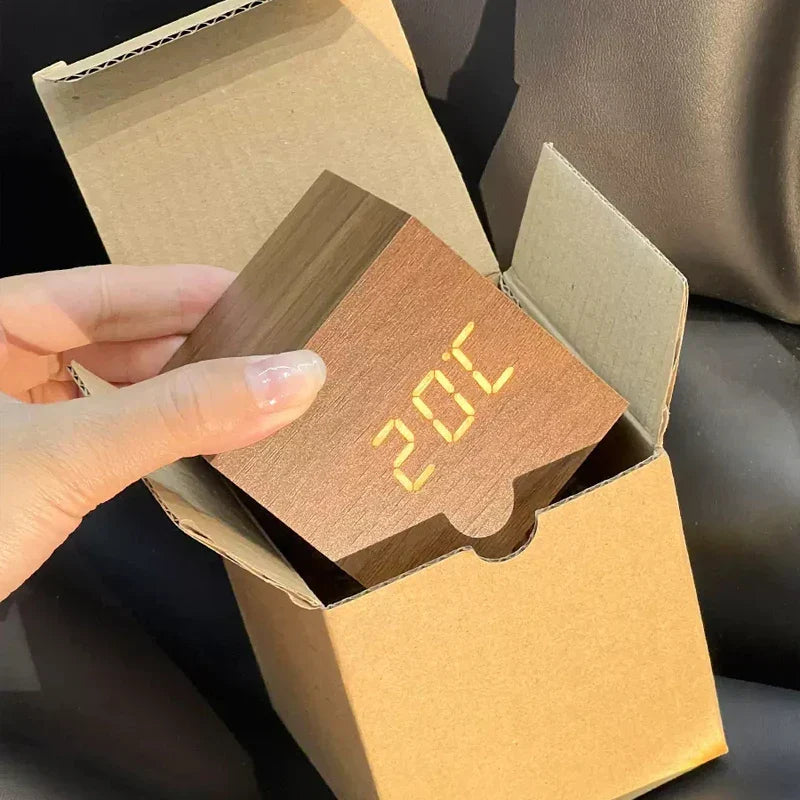 ClimaHorloge – Horloge LED en bois avec affichage de la température et contrôle sonore