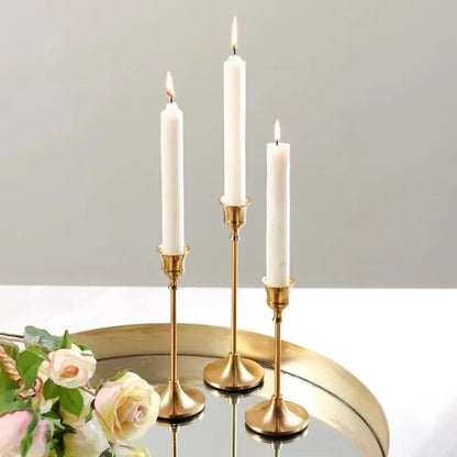 Dreamy Lights - Luxueuses Bougeoirs Dorés pour Chaque Occasion
