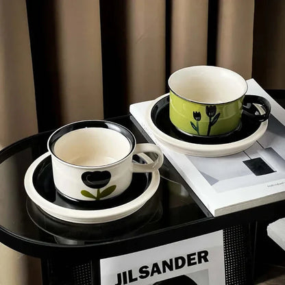 Tasse à café en céramique florale peinte à la main rétro