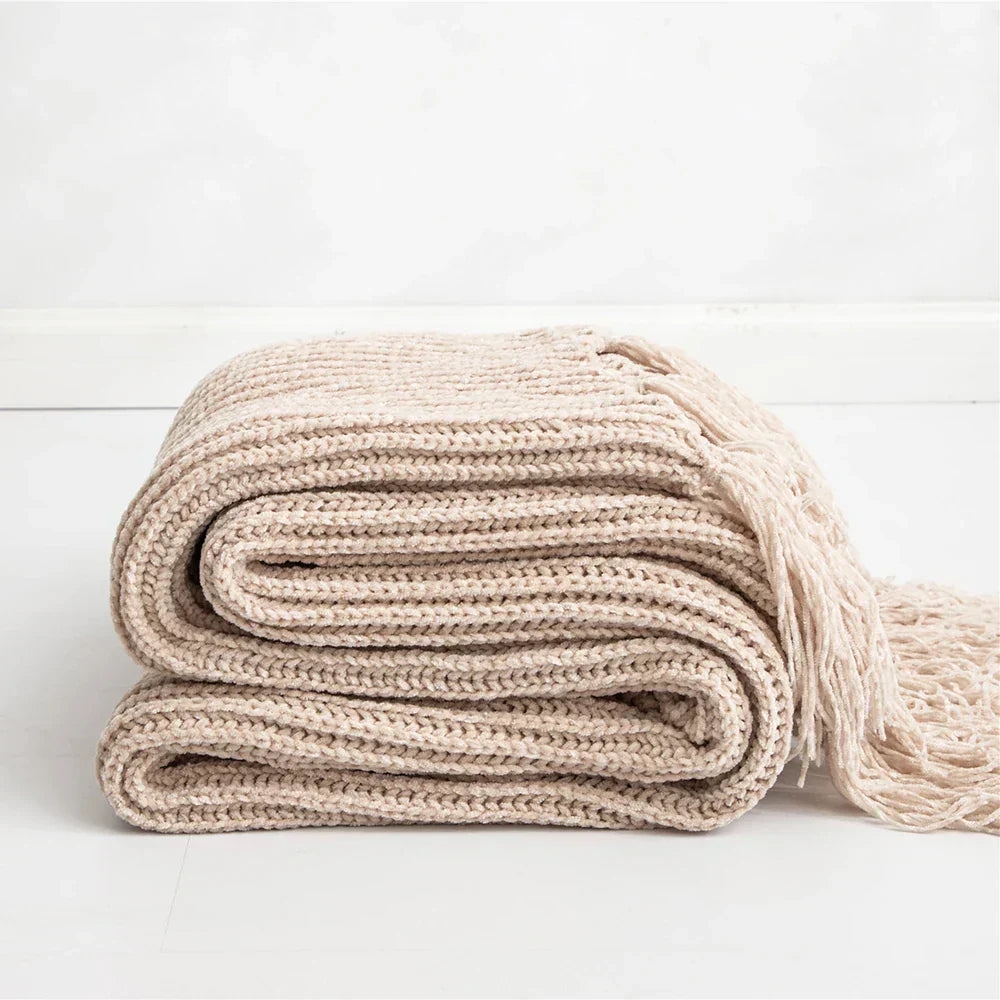 Floroux fleece blanket in chenille | Knitted design | For bed and couch | Soft and comfortable