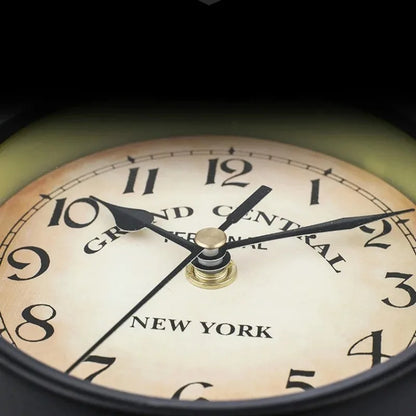 Floroux Vintage Horloge murale double face | Design nostalgique | Finition de haute qualité | Idéal pour la maison et le bureau