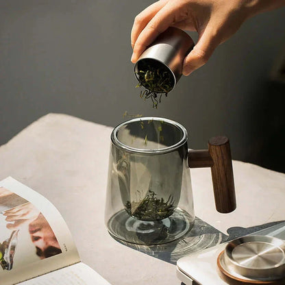 Tasse à thé en verre ultramoderne avec filtre et couvercle