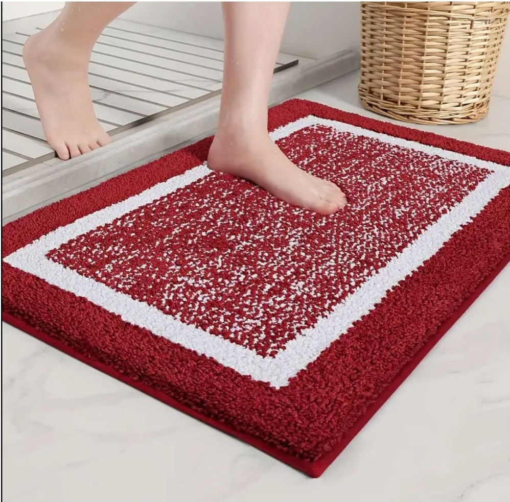 Grand tapis de bain en velours absorbant