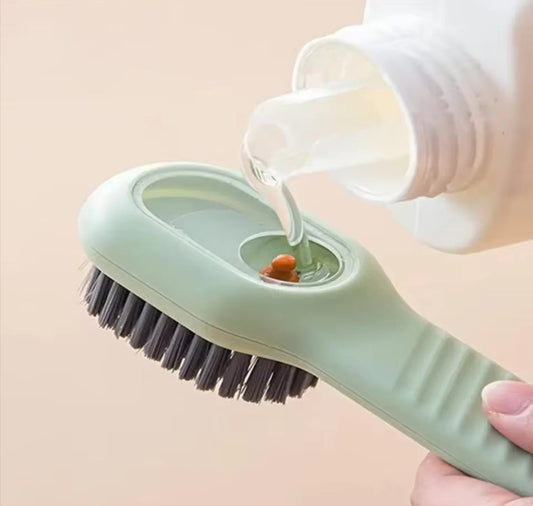 Brosse de nettoyage multifonctionnelle avec distributeur de savon