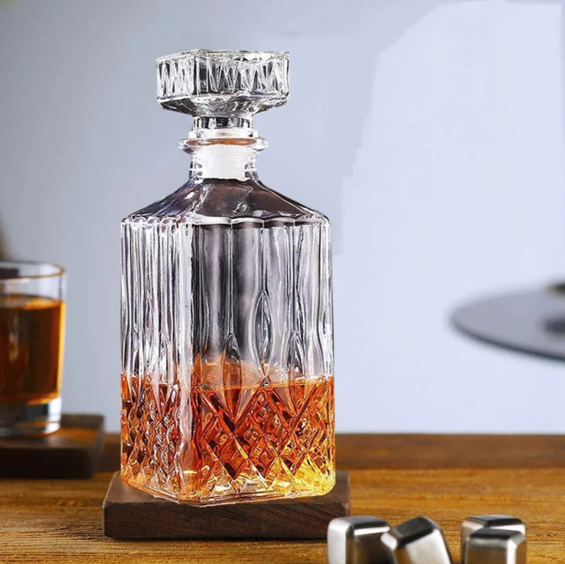 Floroux Glass Decanter Set | Elegant Whisky Decanter | Luxurious Gift Idea | For Spirits and Wine