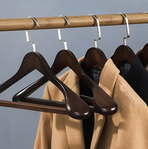 Cintres en Bois Olivia – Supports de Costume à Large Épaule de Luxe avec Barres à Pantalon Antidérapantes