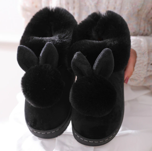 CozyFeet - Luxe Bunny Slippers pour un Confort Ultime